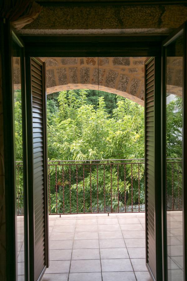 Hotel Sophia Limeni View Areopoli Exterior foto