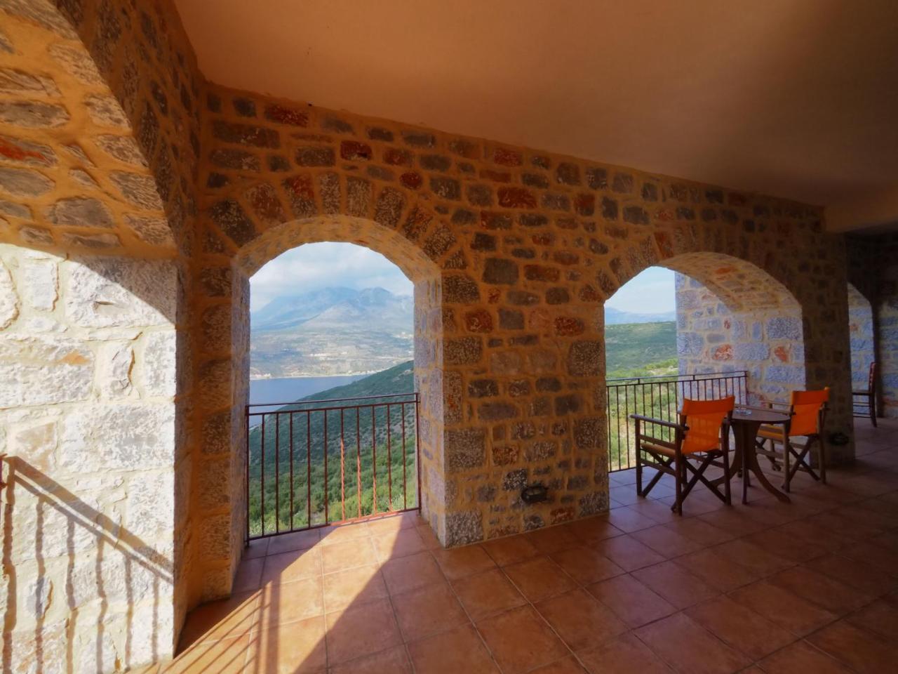 Hotel Sophia Limeni View Areopoli Exterior foto