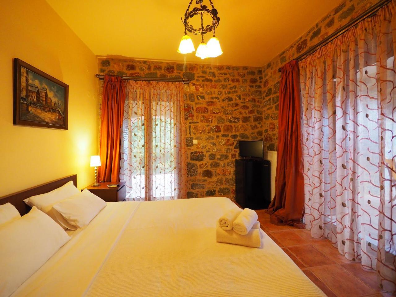 Hotel Sophia Limeni View Areopoli Exterior foto