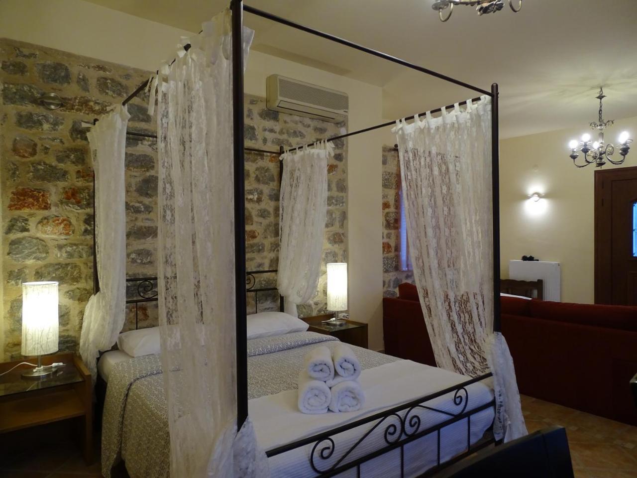 Hotel Sophia Limeni View Areopoli Exterior foto